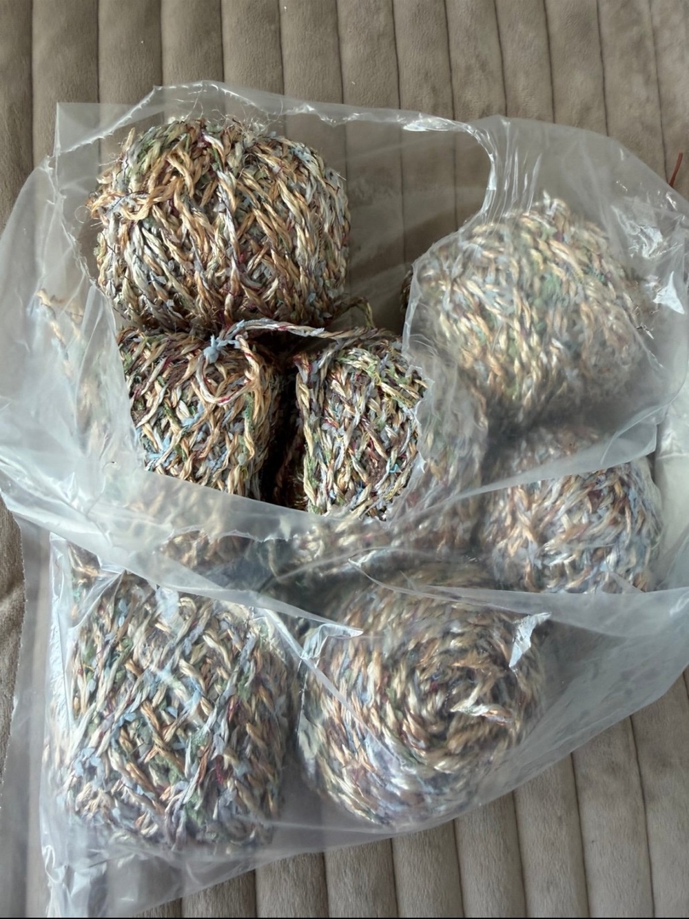 Jimmy Beans Multicolor Twisted yarn Balls - Pack of 7